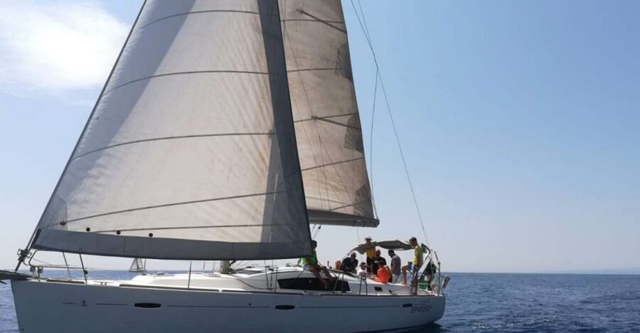 Catania: Coastline Sailing Trip 6hr with Aperitif and Lunch - Key highlights to look for