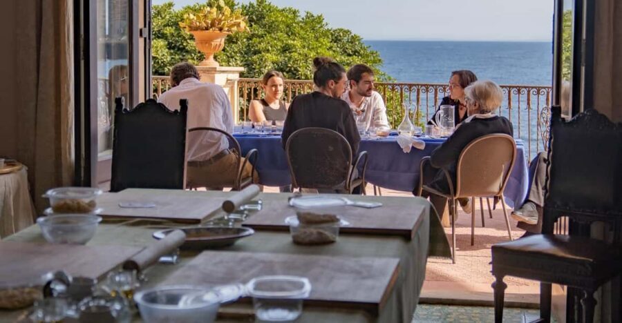 Catania: Cooking class set in a sea front historic villa - Piccolo Porto di Ognina: A historic villa with sea views