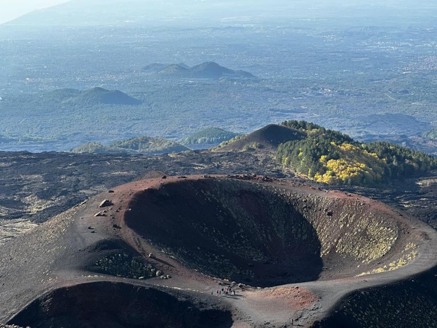 Catania: Etna Morning or Sunset Trek with Lava Tunnel & Gear - Via Grotta Lunga: the short walk that leads to the cave