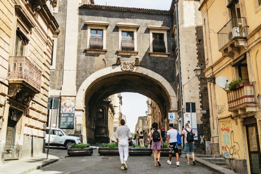 Catania: Guided Street Food Walking Tour - Walking Catania’s food streets from Via Crociferi