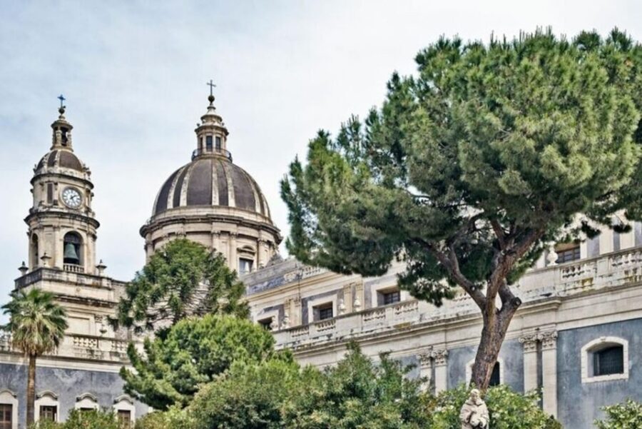 Catania Highlights Walking Tour With A Guide - Via Crociferi: Baroque Street Walks Best When You Slow Down