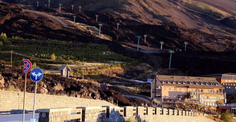 Catania: Mount Etna Tour with Lunch - Pickup and timing: arrive early, or you’ll feel it