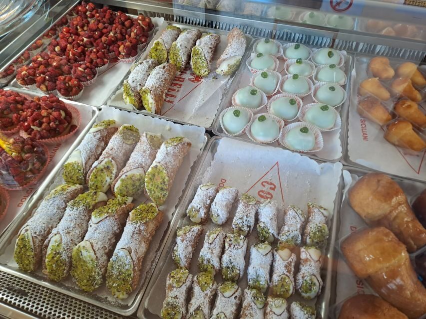 Catania: Street Food Guided Walking Tour - From the Fountain of the Elephant to easy navigation