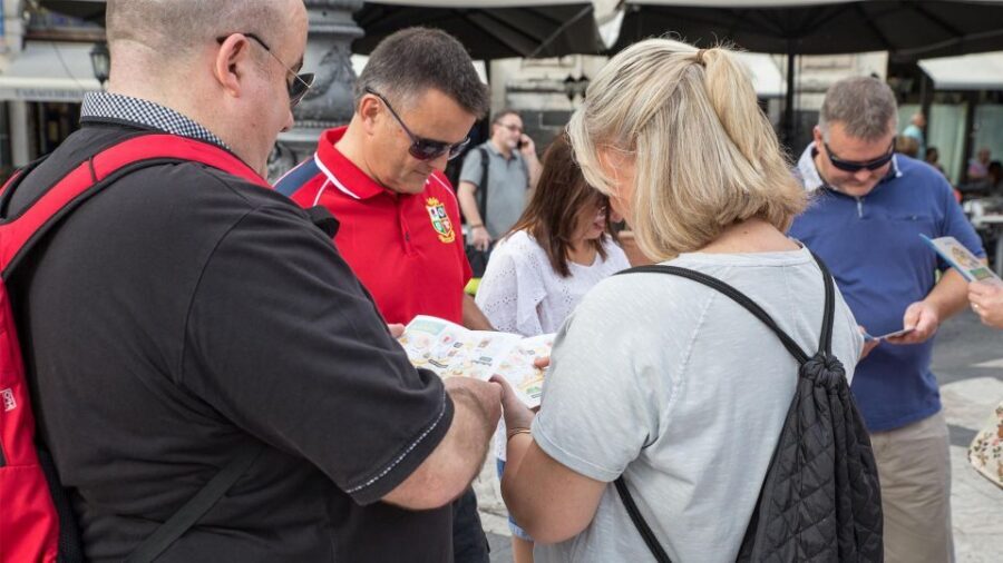 Catania Street Food Tour - The market-to-snack pipeline: cheeses, olives, and local oil