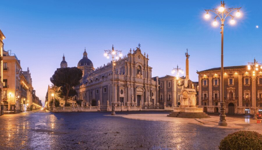 Catania Street food tour by night - La Pescheria fish market: your main choice moment