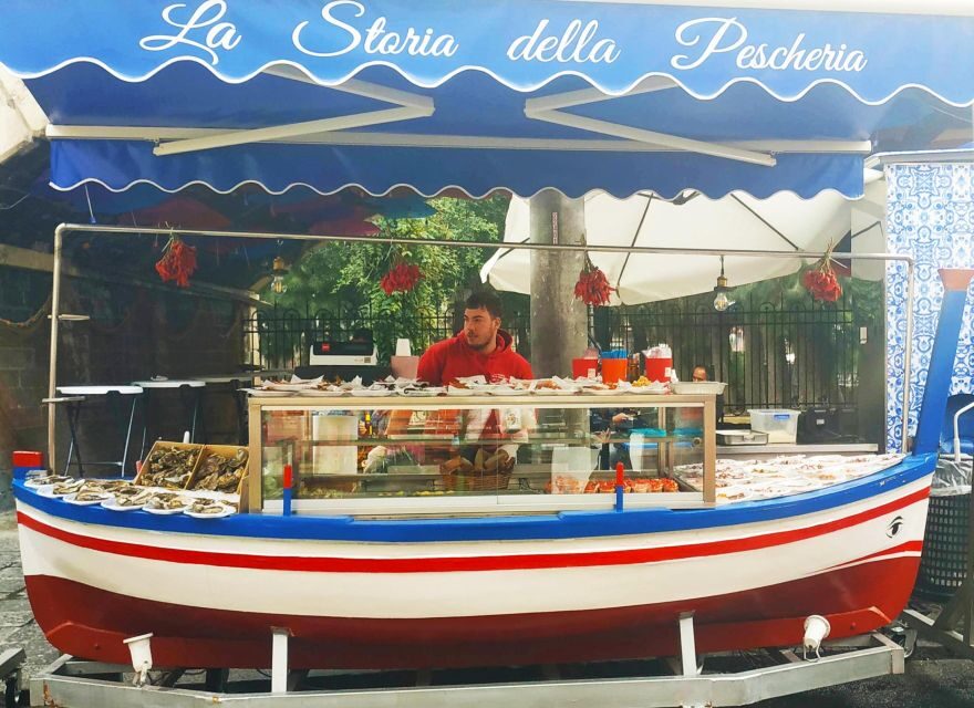 Catania Street Food Tour: Fish Market & City Centre - Entering the morning magic of Pescheria
