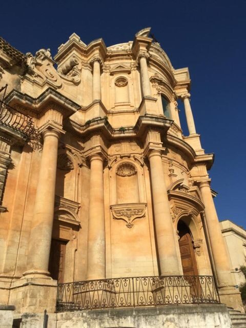 Catania: Syracuse, Ortigia, and Noto Tour with Brunch - Ortigia on foot: Temple of Apollo, the white cathedral, and Arethusa