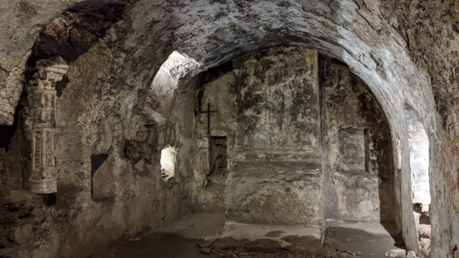 Catania: Underground and Street Food Walking Tour - Amenano to the thermal baths: the underground river’s payoff