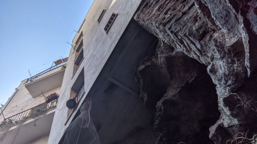 Catania: Underground Catania Tickets and Guided Tour - Lava caves shaped by Etna’s eruptions