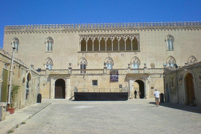 COMMISSARIO MONTALBANO Tour - Modica’s baroque centre and Bonajuto chocolate tasting