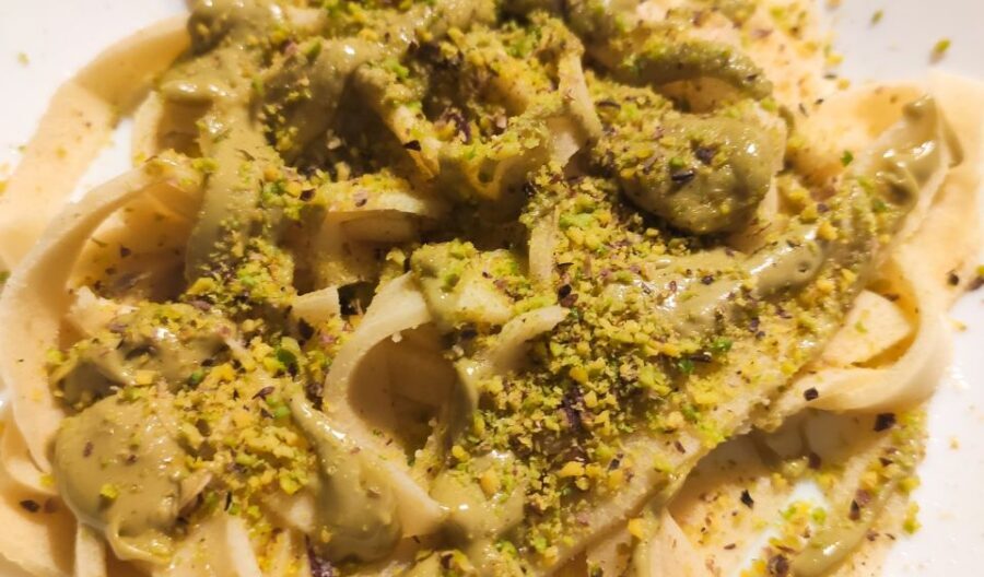 Cooking class fresh pasta - When the chef finishes and you taste: wine, portions, and the meal payoff
