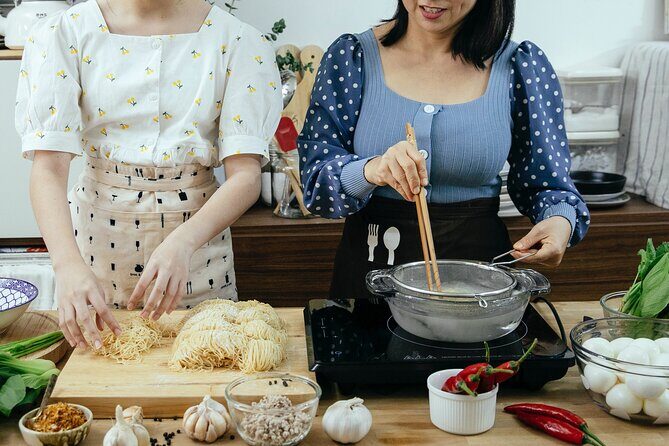 Cooking lesson in Catania with lunch or dinner - Where You Meet in Catania (and Why Transit Matters)