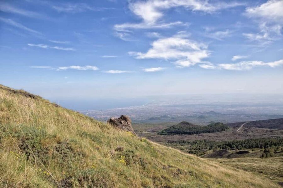 Etna Family Tour: private excursion on Etna mt. for families - Grotta dei Tre Livelli lava tube: the included headlamp moment