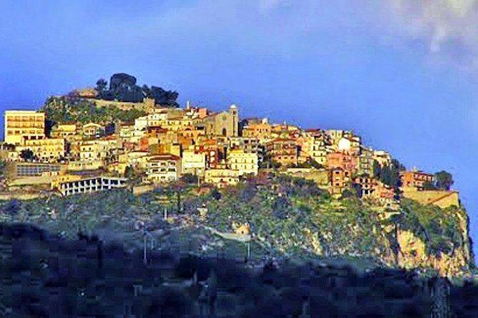 Etna - Taormina - Castelmola - Castelmola: medieval ruins, cathedral square, and almond wine