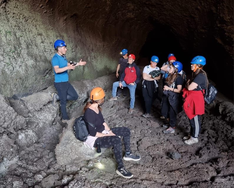 ETNA: TOUR GUIDATO DELL'ETNA CON PRELIEVO DA CATANIA - Santi’s Guide Style: Explanations, Answers, and Photo-Friendly Breaks