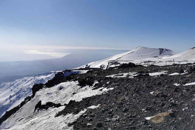 Etna: Winter excursion to 3.000mt - Stop by stop: Etna’s volcanic highlights in winter