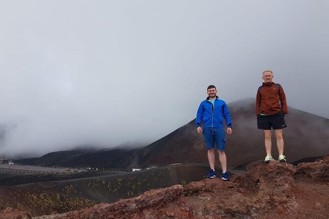 Etna2000m only to be booked by groups of 4 to 6 people. - Mount Etna to 2000m: what makes this version work