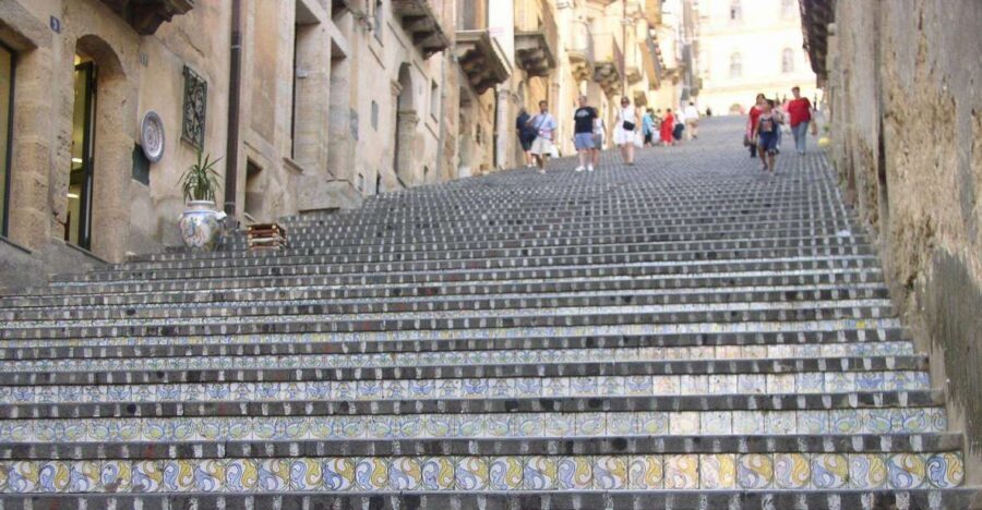 From Catania: Caltagirone & Piazza Armerina Tour with Brunch - The best way to handle this long day from Catania