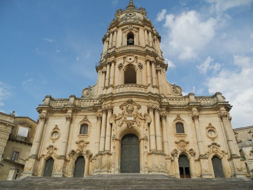 From Catania: Inspector Montalbano Day Tour with Audio Guide - From Duomo Square to a south-eastern Sicily film set day