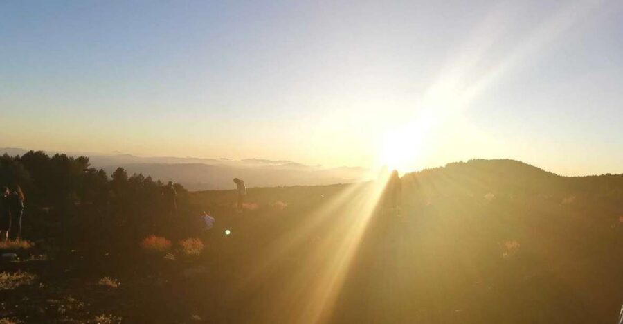 From Catania: Mount Etna Sunset Tour with Tasting and Cave - Silvestri Craters at Sunset: Why the Timing Feels Like Magic