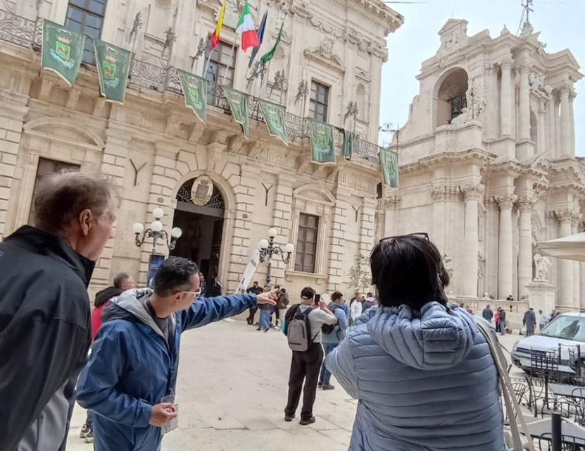 From Catania: Neapolis of Syracuse, Ortygia, and Noto Tour - Ortigia Island by Foot: Arethusa Fountain and Piazza del Duomo’s Palaces
