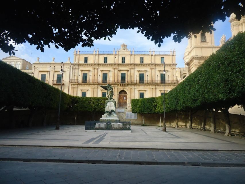 From Catania: Syracuse and Noto Culture and History Tour - The Van, the Guide, and the Sound: How to Read This Day Like a Pro
