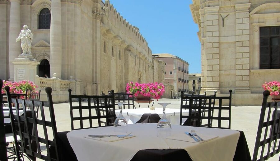 From Catania: Syracuse, Ortygia, and Noto Tour - Practical comfort tips (that you’ll thank yourself for later)