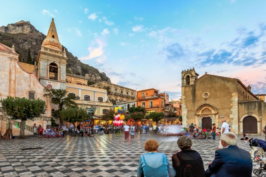 From Catania: Taormina, Isola Bella, and Castelmola Day Trip - Meeting point: find the Red Office near Duomo Square