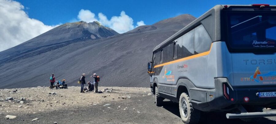 Mount Etna: Ascent to 2800m by 4x4 - Views that make Etna click: coastline panoramas and Valle del Bove