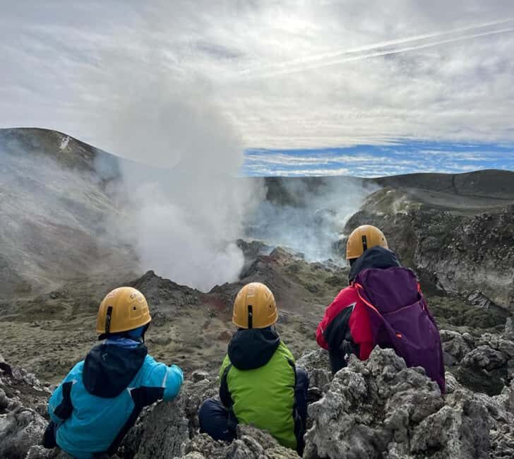 Mount Etna: Hike to the top 3400mt from the North Side - Descent through ash and slag: great views, tired legs