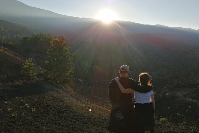 Mount Etna Tour at Sunset - Small Groups from Taormina - The light Sicilian meal (with Etna-grape wine) and why it’s part of the value