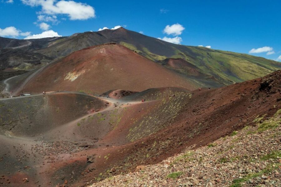 Mount Etna Tour to 1900m from Taormina - What the guide really adds: Etna’s secrets and the local connection