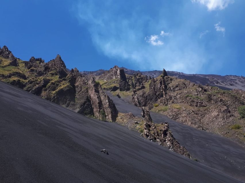 Mt Etna: Winter Trekking Tour with Optional Catania Transfer - The Gulf of Catania to Ionian Sea panorama: how the guide helps you orient