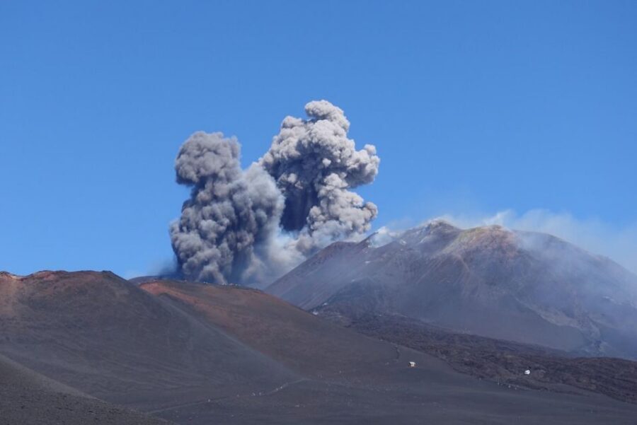 Mt Etna: Winter Trekking Tour with Optional Catania Transfer - Southeast crater views: understanding Strombolian activity up close