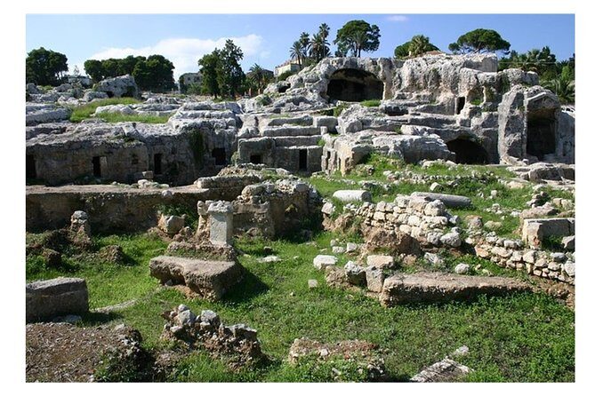 Private Day Tour to Syracuse and Noto - Ortigia walking time: Duomo area, Apollo ruins, and Fontana di Aretusa