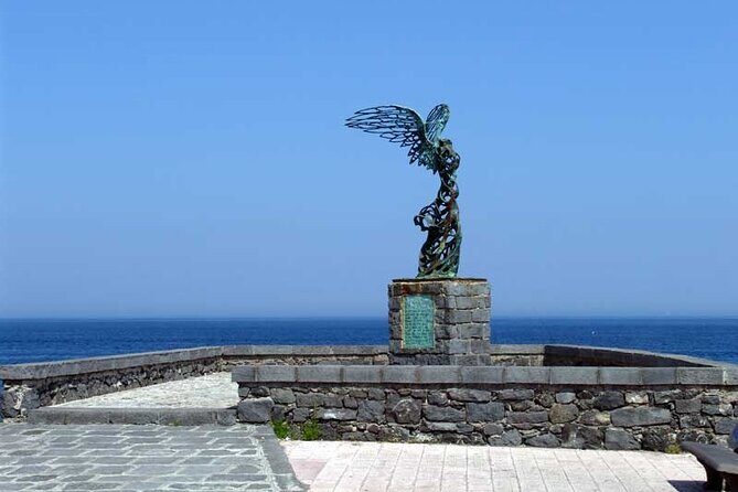 Private Tour from Catania to Etna Naxos and Taormina - Price and logistics: is $149.03 per person good value?
