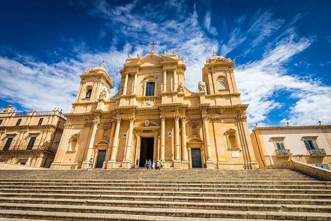 Syracuse, Ortigia & Noto - Noto’s Royal Gate to Nicolaci Palace: Baroque City Made for Walking