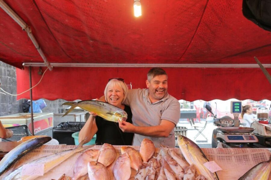 The Original Fish Market and Street Food Tour of Catania - Starting in Piazza del Duomo, then getting your bearings fast