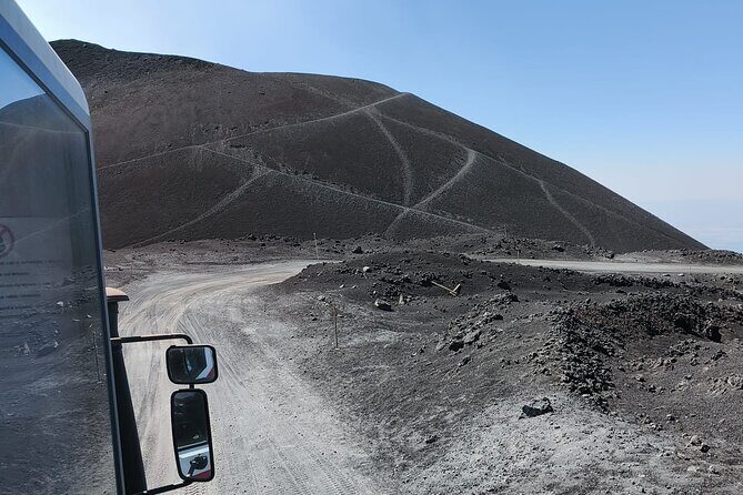 Tour to the Summit Craters of Etna 2920 meters with cable car and Jeep - Oro d’Etna Farm: Honey, Oil, and Three Etna DOC Tastings